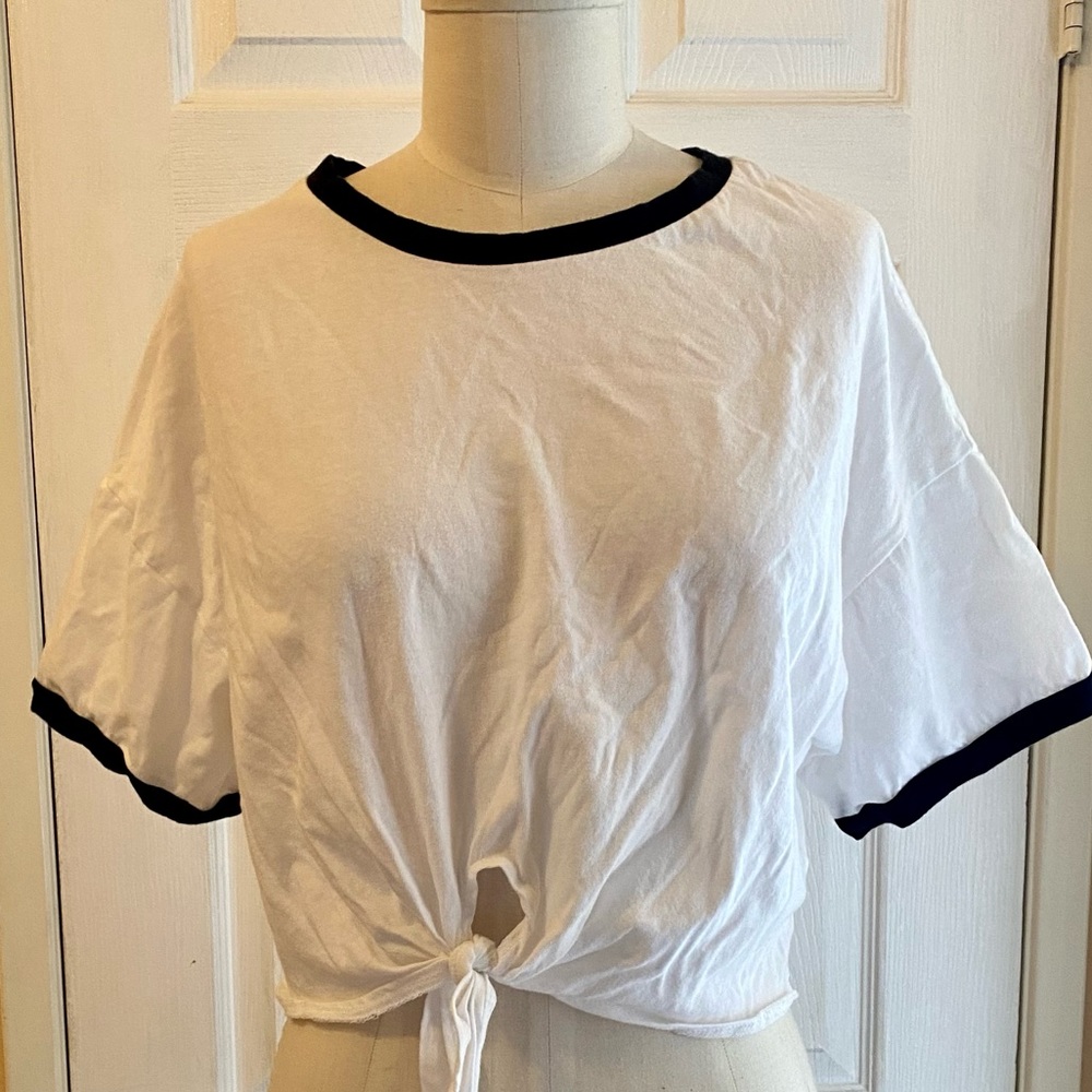 White Crop-top Tee